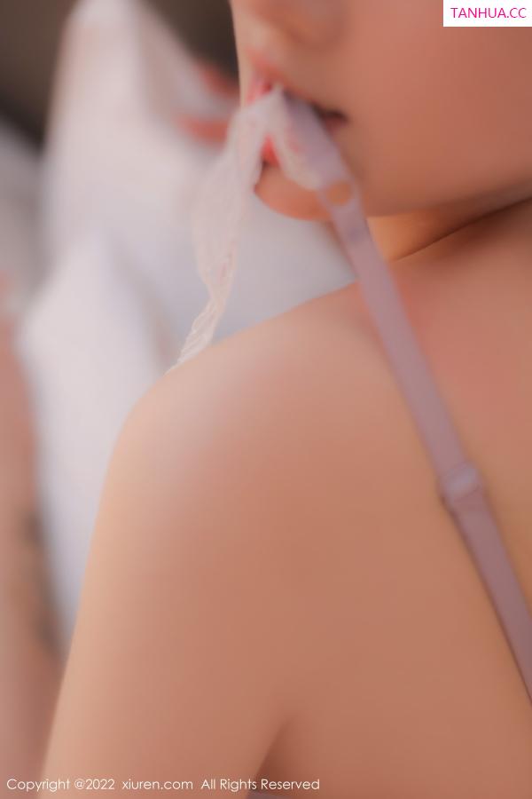 江真真  [XiuRen]高清写真图 2022.11.21 No.5886 江真真 黑丝美臀第68张图片